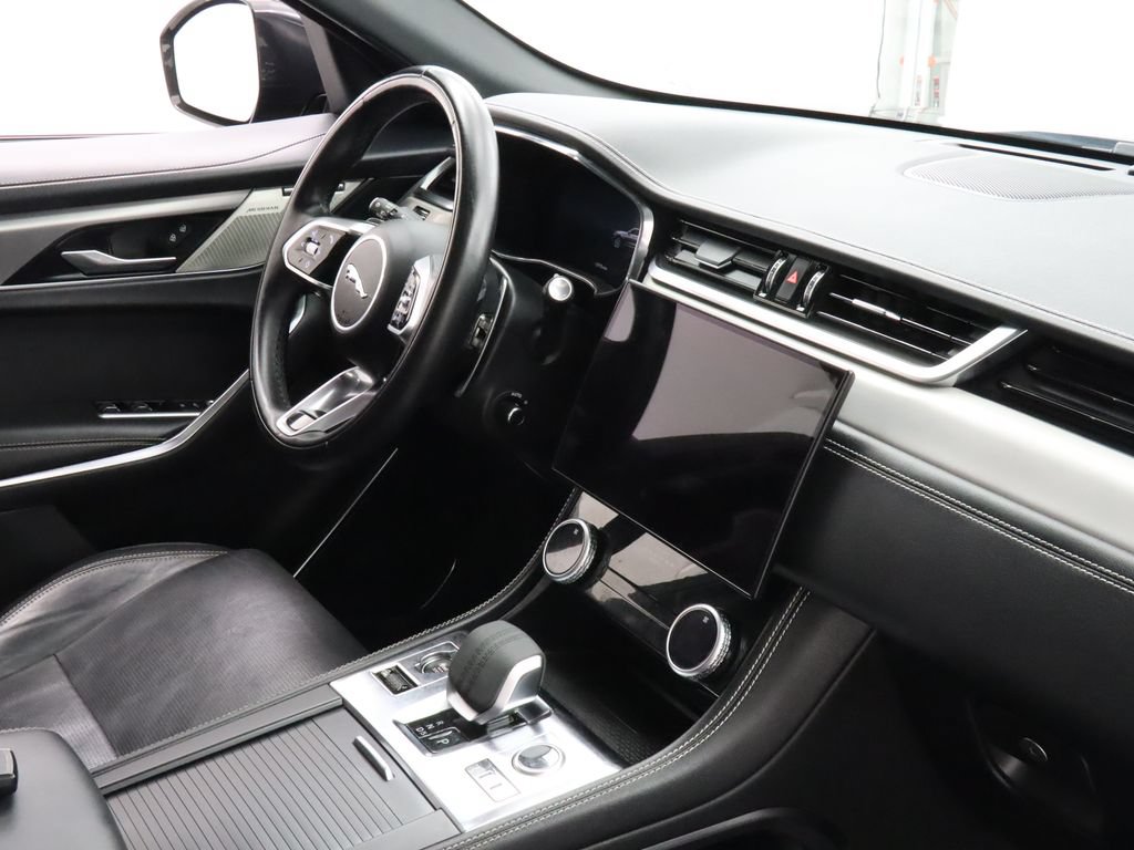 Used 2024 Jaguar F-PACE R-Dynamic S AWD/4WD image 30