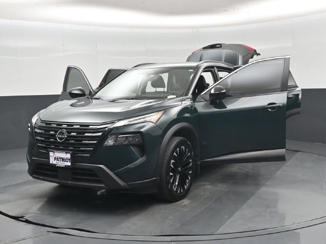 Used 2026 Nissan Rogue Dark Armor FWD image 61