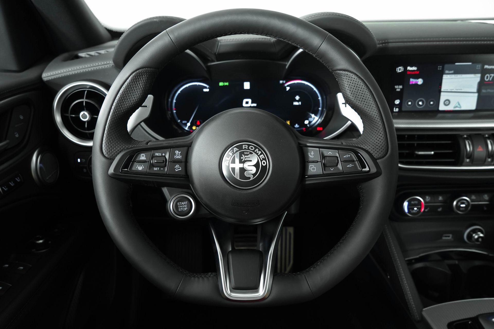 New 2025 Alfa Romeo Stelvio Sprint image 22