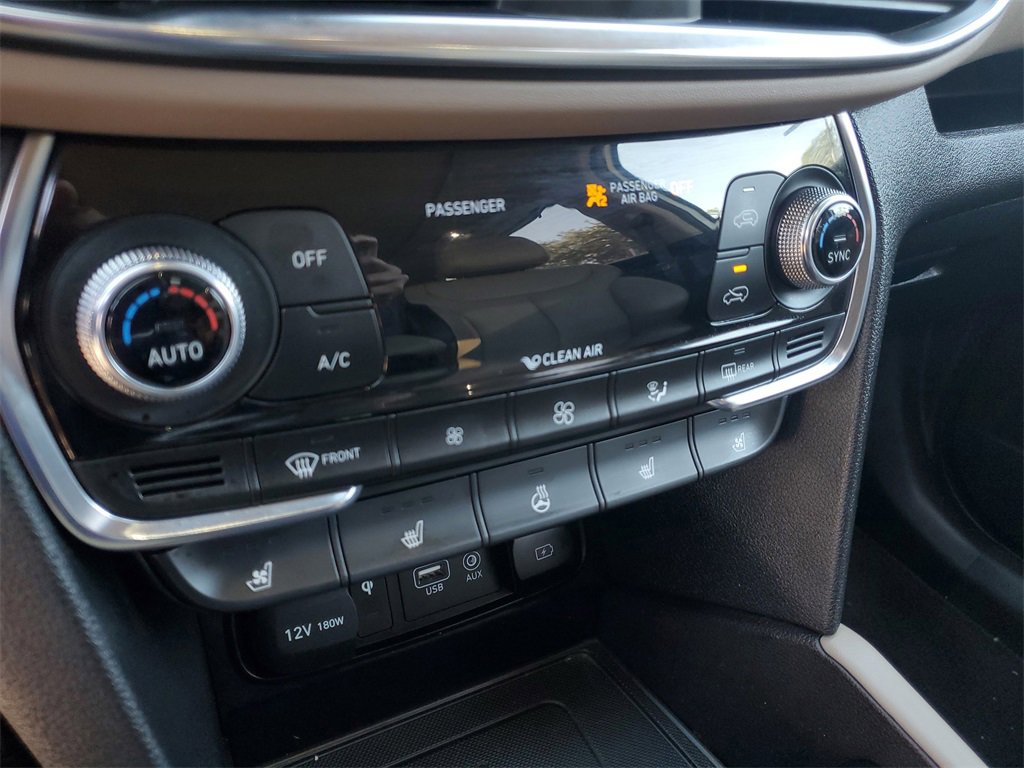 Used 2020 Hyundai Santa Fe Limited image 31