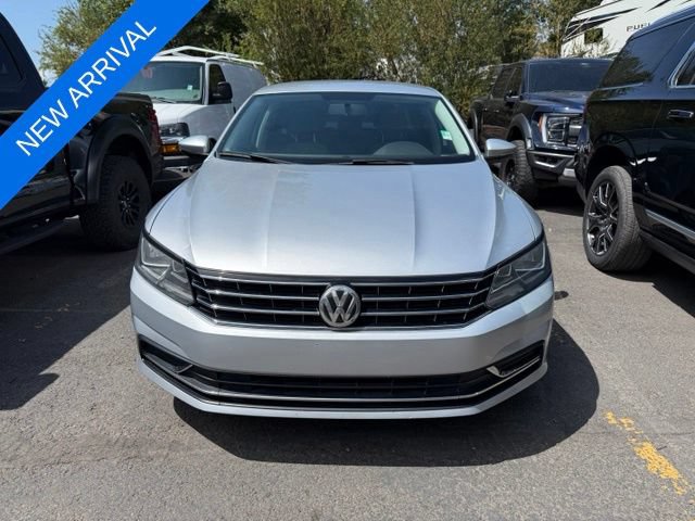 Used 2017 Volkswagen Passat 1.8T S FWD image 2