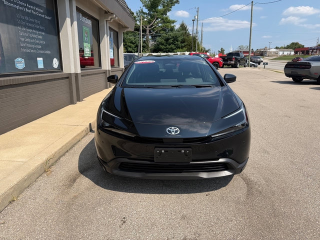 Used 2025 Toyota Prius LE FWD image 7