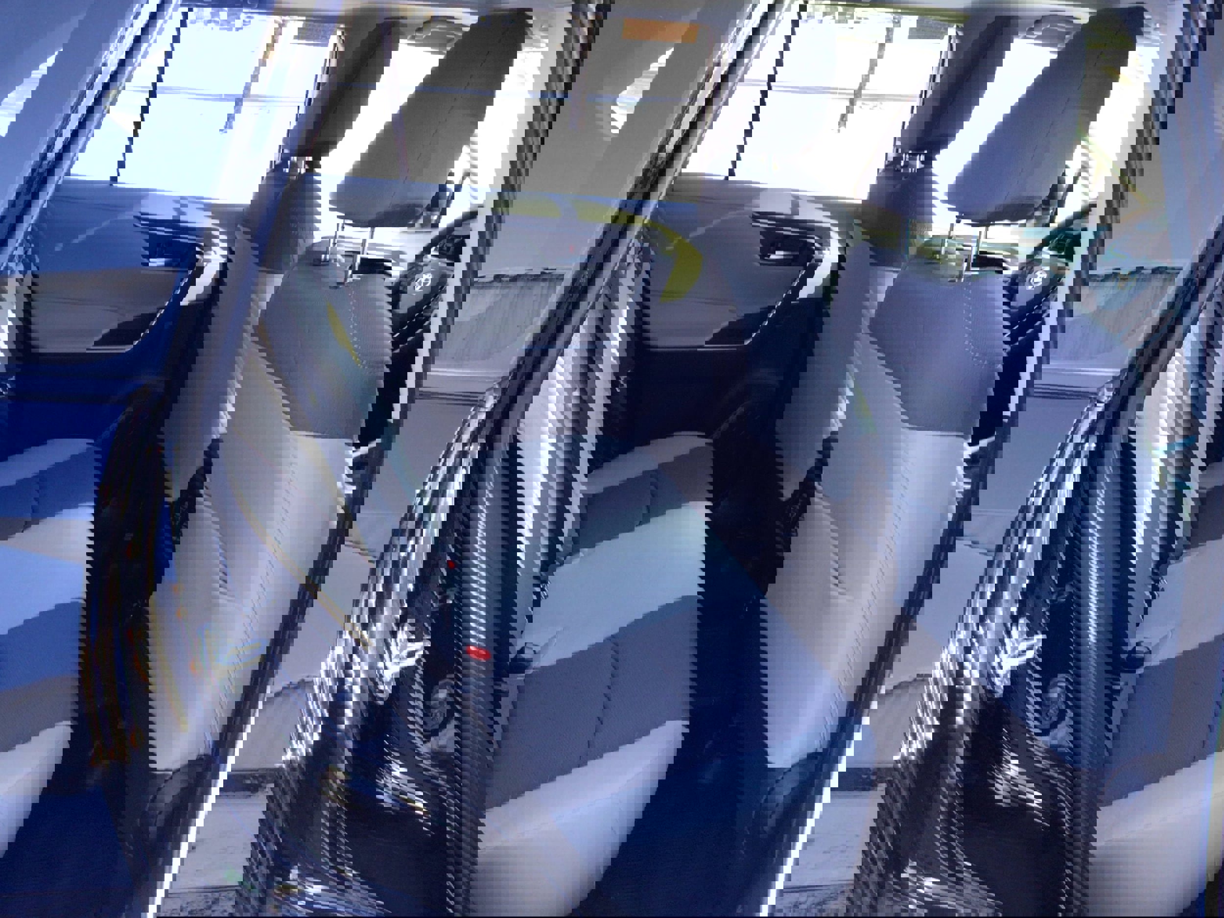 Used 2023 Toyota RAV4 XLE image 27