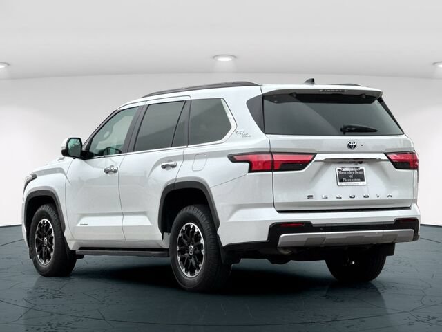 Used 2023 Toyota Sequoia Limited w/ TRD Off-Road Package AWD/4WD image 4