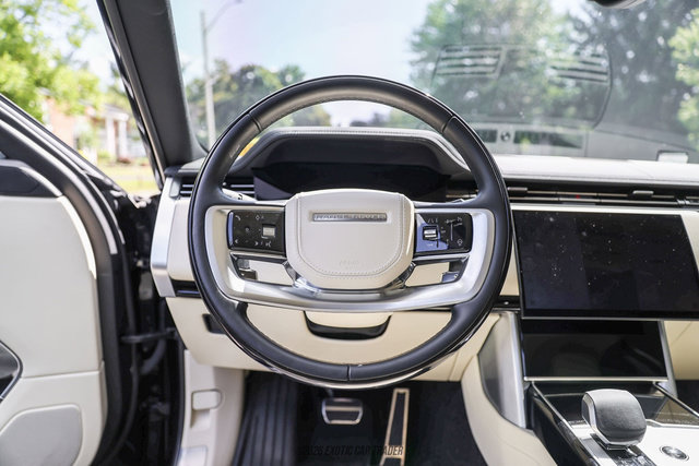 Used 2025 Land Rover Range Rover Long Wheelbase SE AWD/4WD image 19