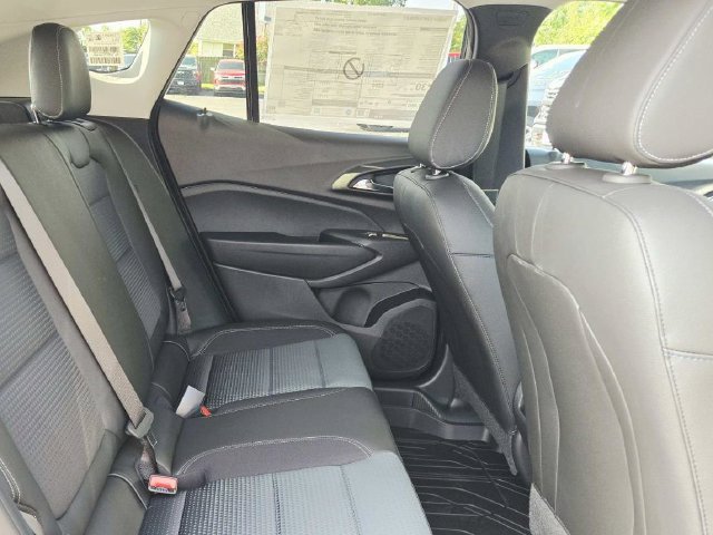 New 2026 Chevrolet Trax LT w/ Driver Confidence Package FWD image 13