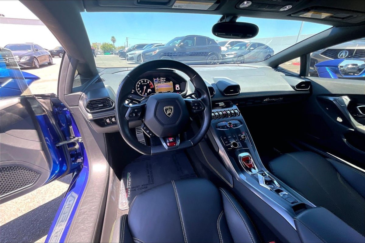 Used 2015 Lamborghini Huracan LP 610-4 AWD/4WD image 5