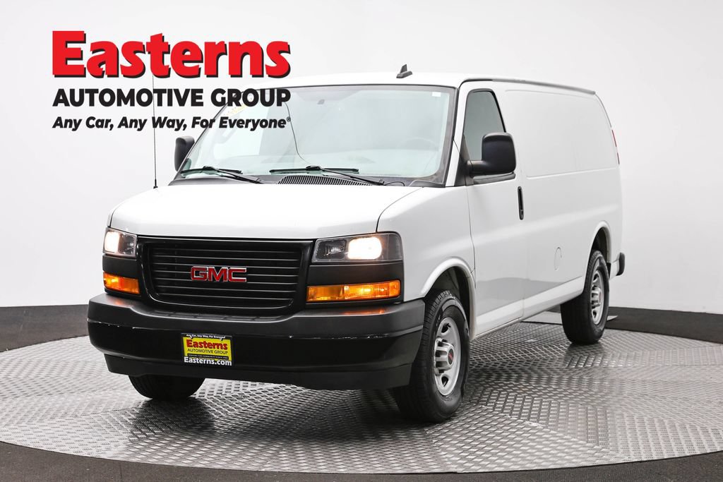Used 2020 GMC Savana 3500 w/ Driver Convenience Package RWD image 1
