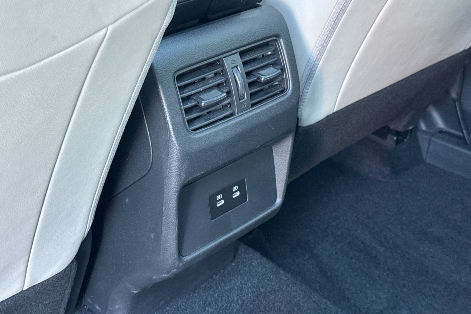 Certified 2024 Nissan Rogue SV w/ SV Premium Package FWD image 43