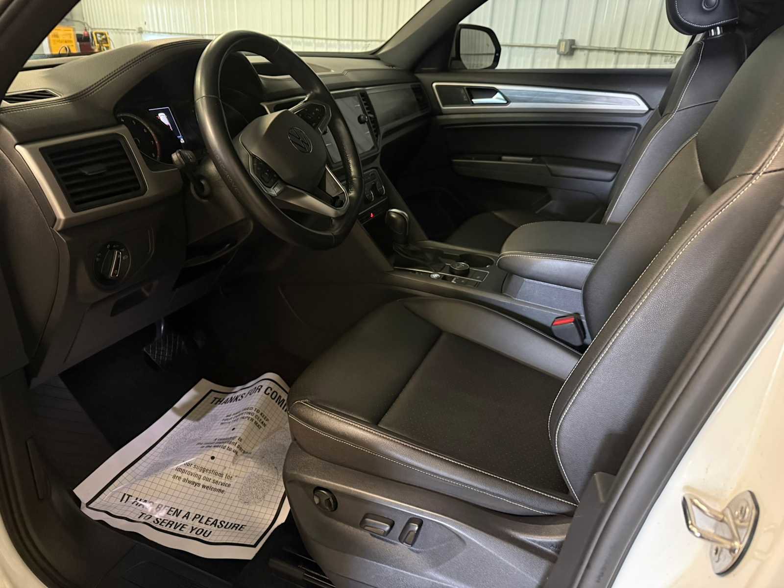 Certified 2020 Volkswagen Atlas Cross Sport SE w/ Panoramic Sunroof Package image 19