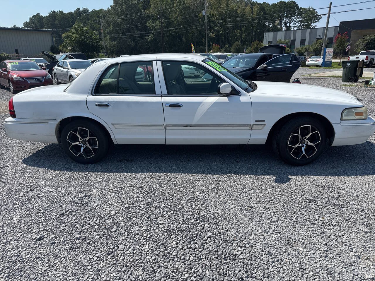 Used 2011 Mercury Grand Marquis LS RWD image 2