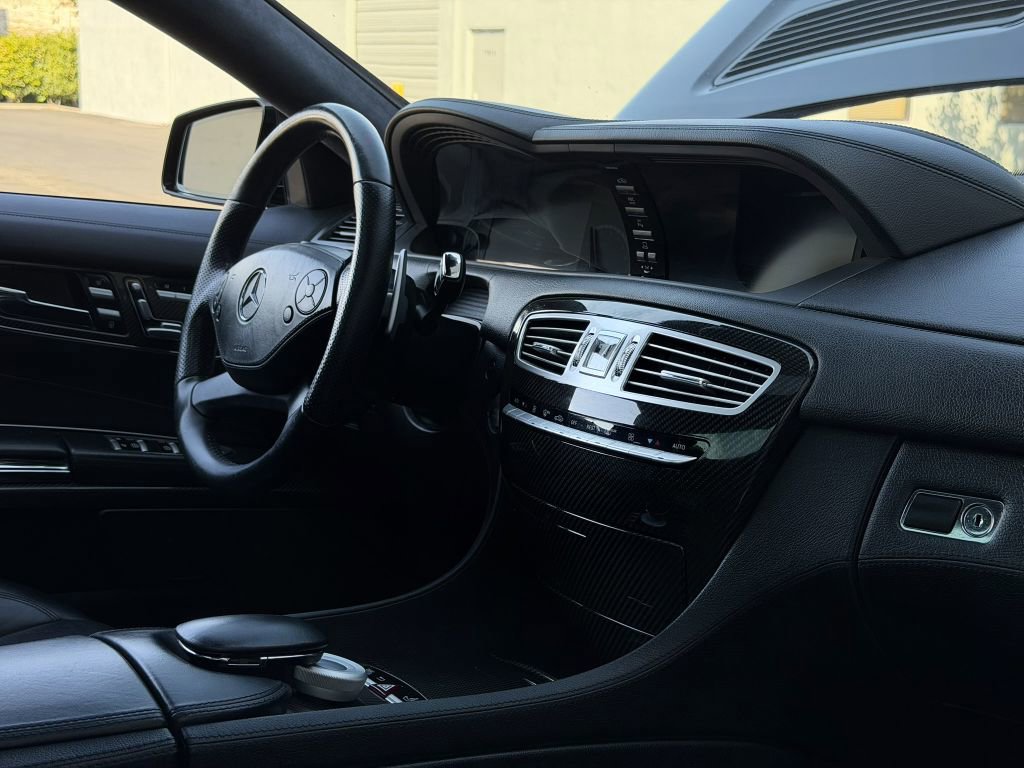 Used 2012 Mercedes-Benz CL 63 AMG image 33