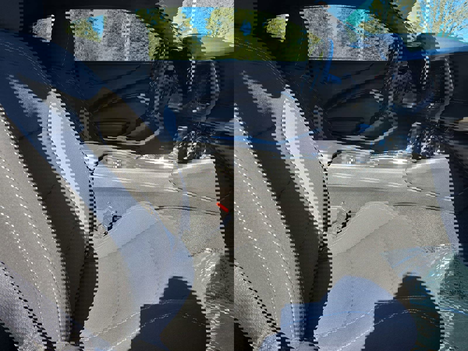 Used 2021 Chevrolet Camaro LT w/ RS Package image 10