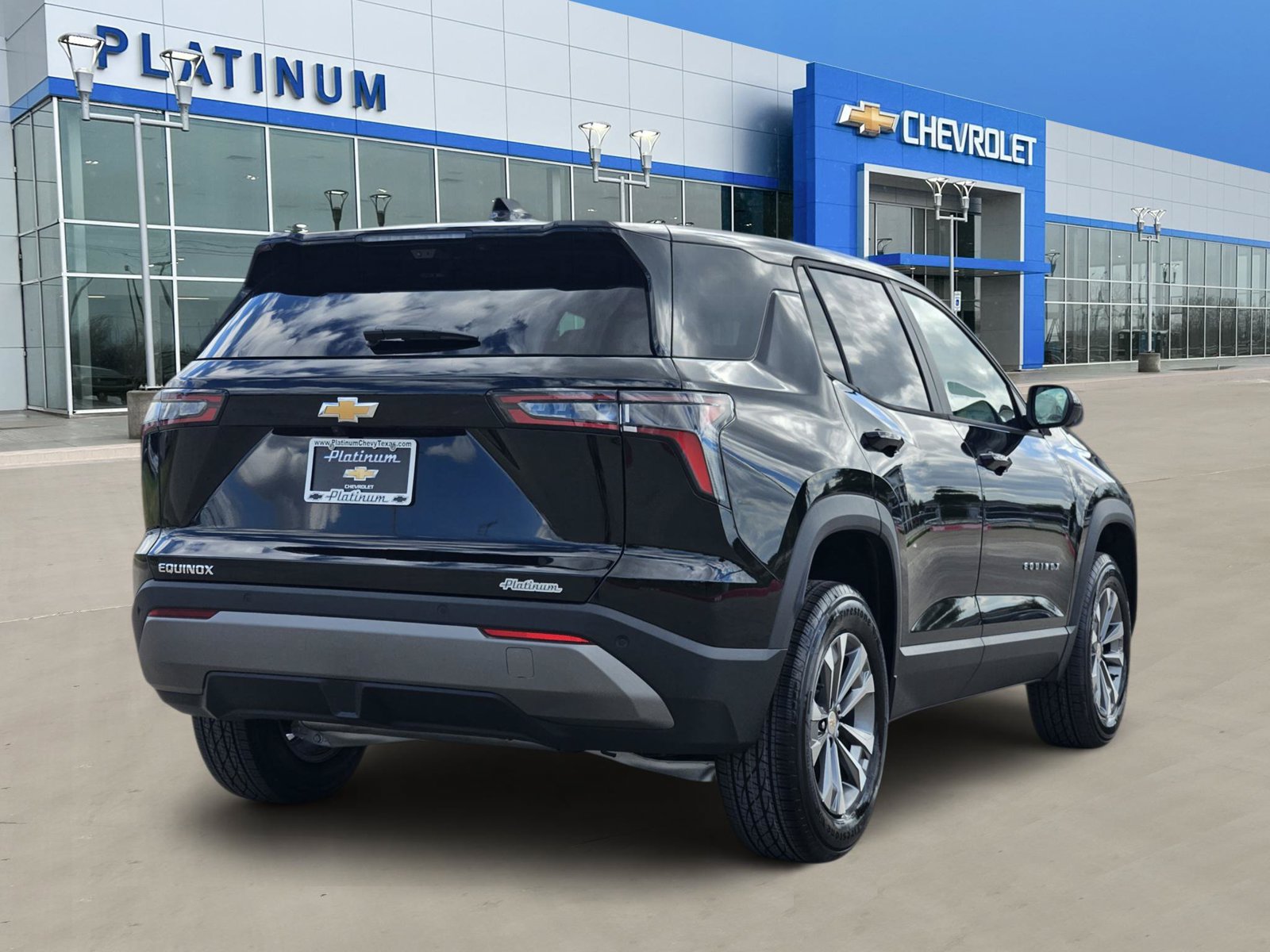 New 2027 Chevrolet Equinox LT w/ Safety and Technology Package FWD image 5