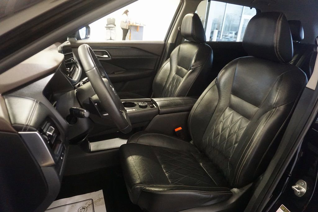 Used 2021 Nissan Rogue Platinum image 23