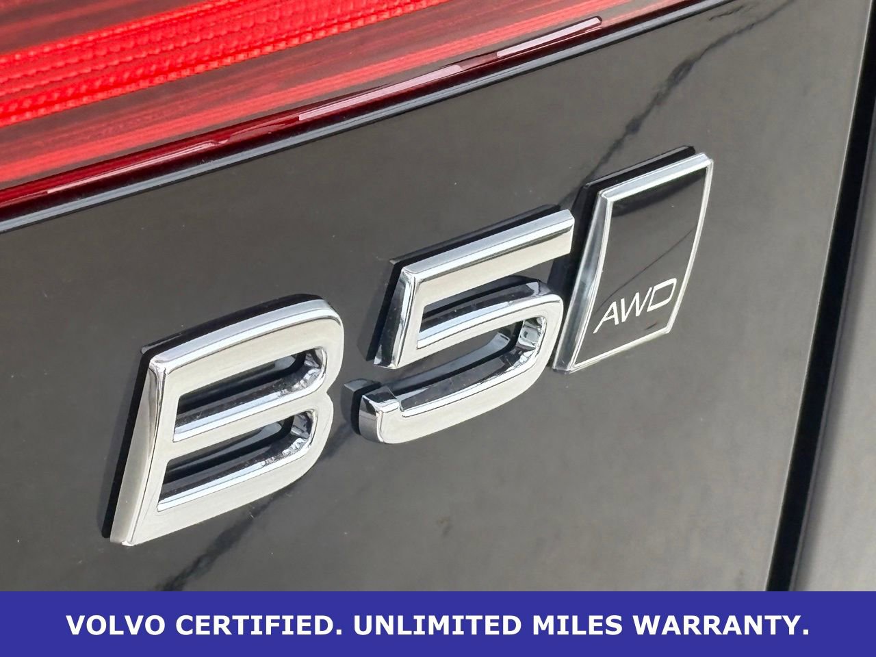 New 2026 Volvo XC60 B5 Plus w/ Protection Package Premier image 10