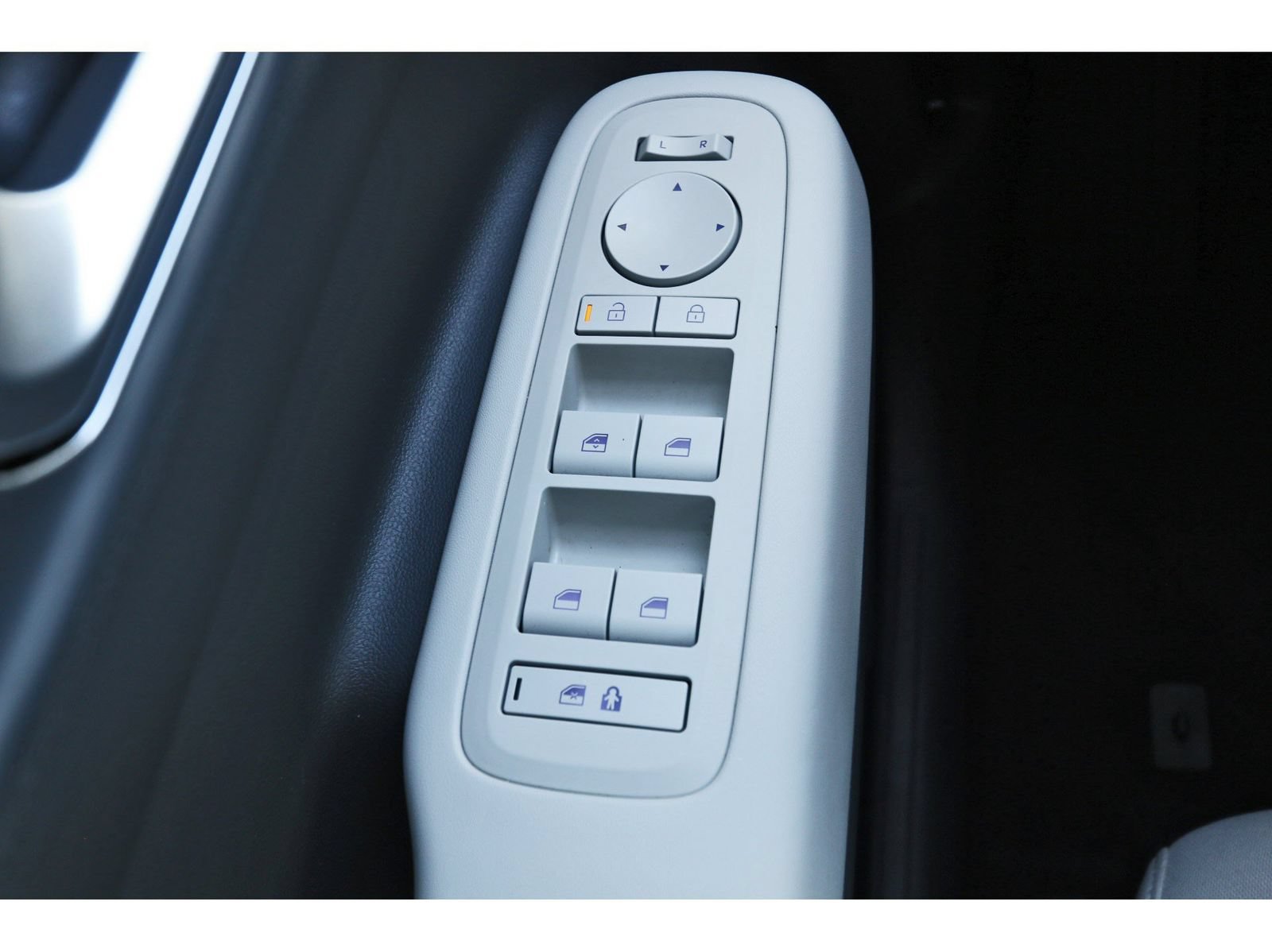 Certified 2026 Hyundai Santa Fe SE FWD image 23