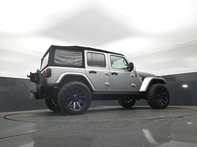 Used 2019 Jeep Wrangler Unlimited Sahara AWD/4WD image 29