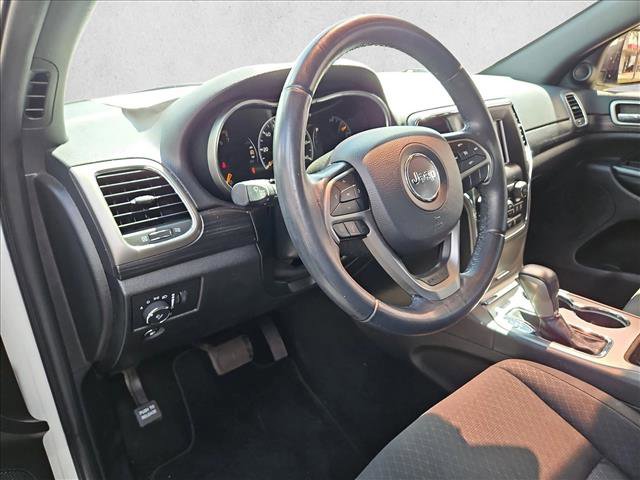 Used 2019 Jeep Grand Cherokee Laredo image 10