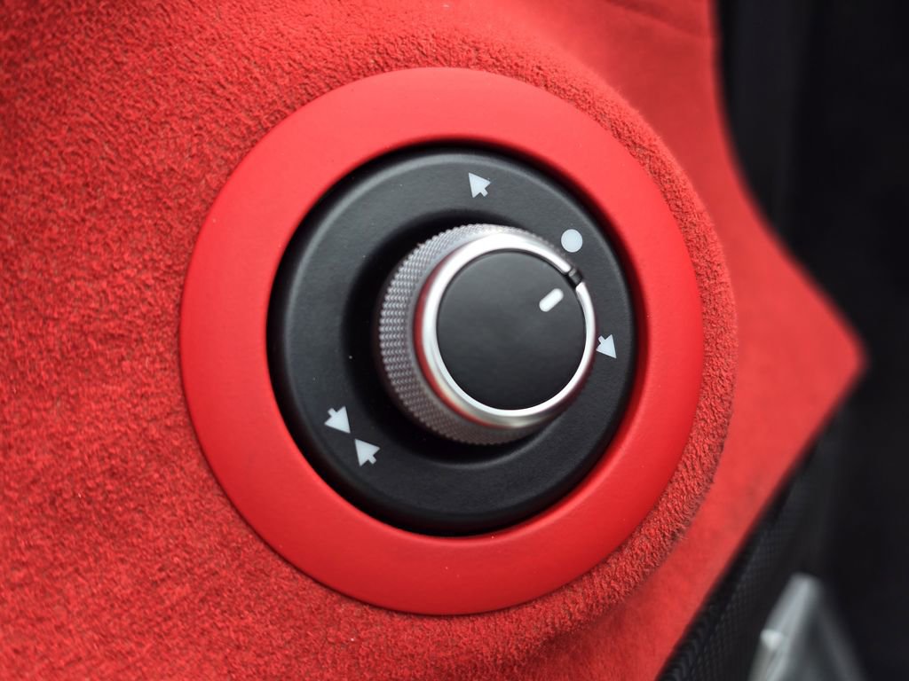 Used 2022 Ferrari F8 Tributo image 18