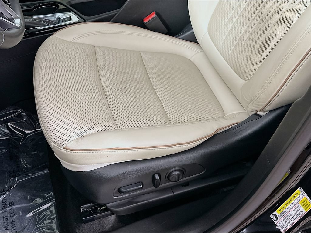 Used 2024 Buick Encore GX Avenir w/ Avenir Technology Package AWD/4WD image 26