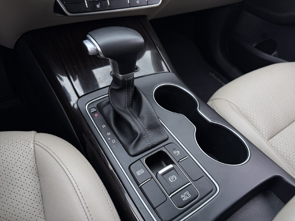 Used 2020 Kia Sorento EX FWD image 19