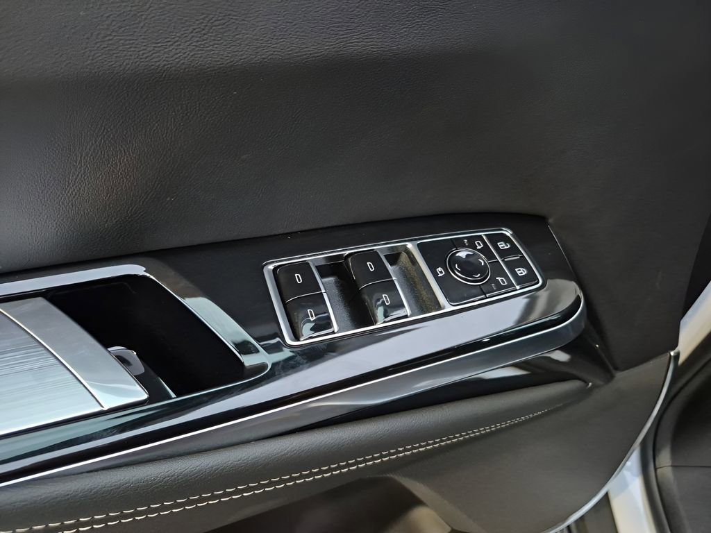 New 2026 Cadillac Escalade ESV Sport AWD/4WD image 33