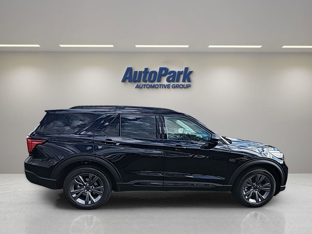 New 2026 Ford Explorer Active w/ Active Comfort Package image 8