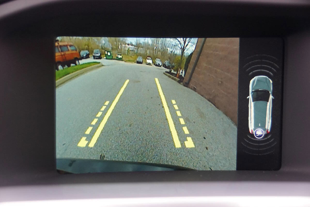 Used 2016 Volvo V60 T5 Premier w/ Convenience Package image 31