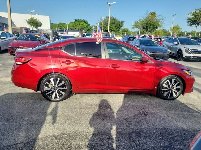 Used 2022 Nissan Sentra SV w/ SV Premium Package FWD image 8