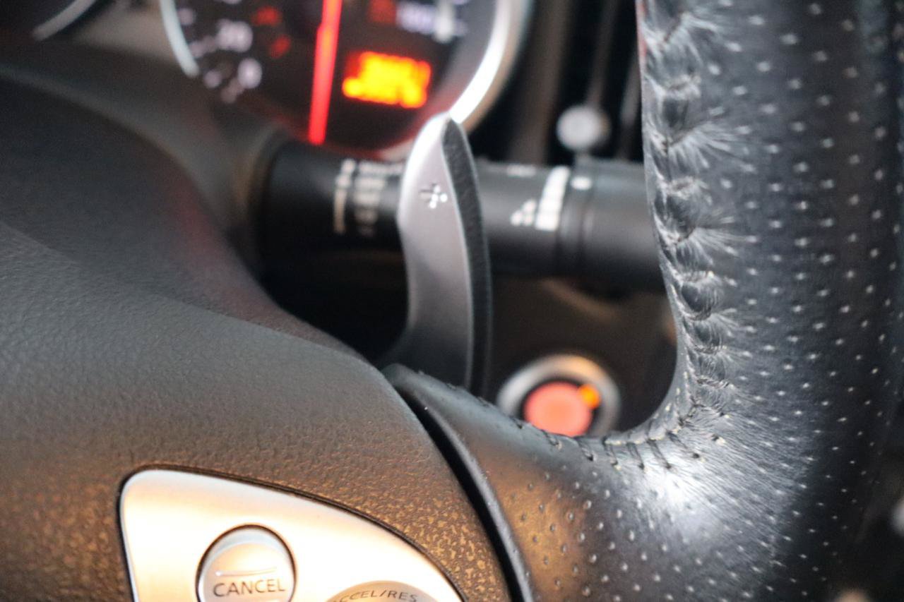 Used 2015 Nissan 370Z Coupe RWD image 22