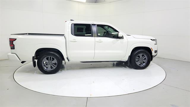 Certified 2025 Nissan Frontier SV RWD image 8