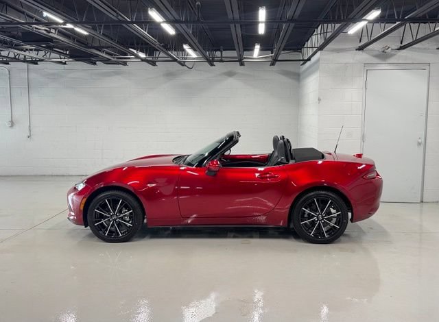 New 2026 MAZDA MX-5 Miata Grand Touring w/ Weather Package RWD image 3
