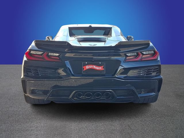 Used 2024 Chevrolet Corvette Z06 w/ Stealth Interior Trim Package RWD image 5