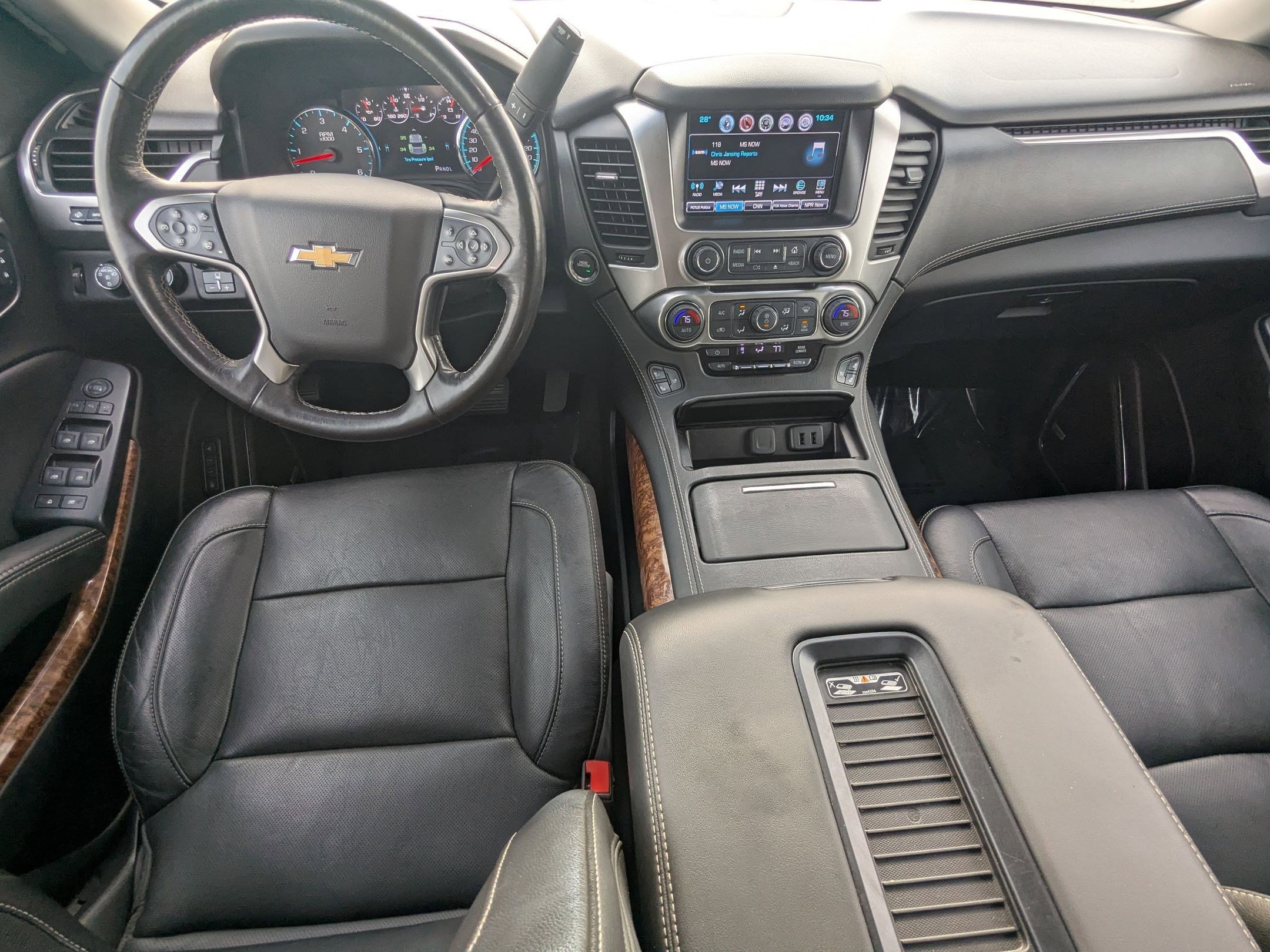Used 2018 Chevrolet Suburban Premier image 17