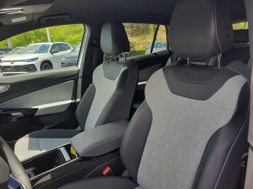 Certified 2023 Volkswagen ID.4 Pro RWD image 18