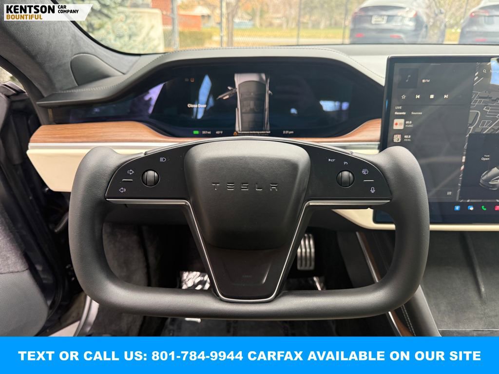 Used 2021 Tesla Model S Plaid image 17