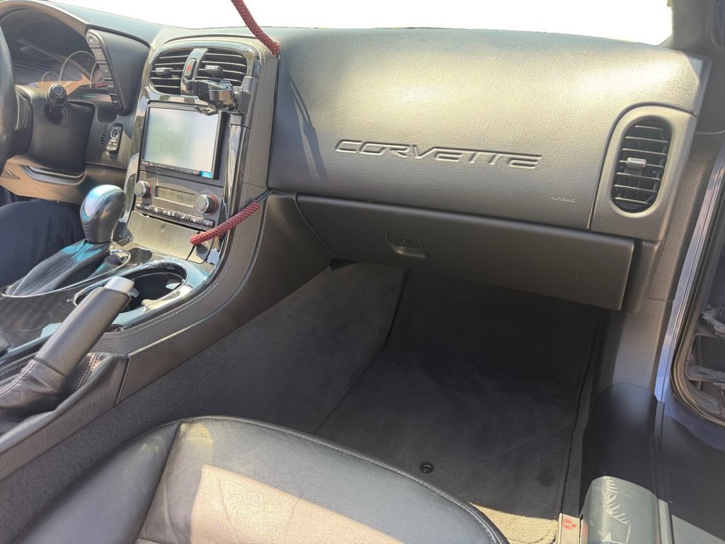 Used 2011 Chevrolet Corvette Coupe w/ Preferred Equipment Group RWD image 16