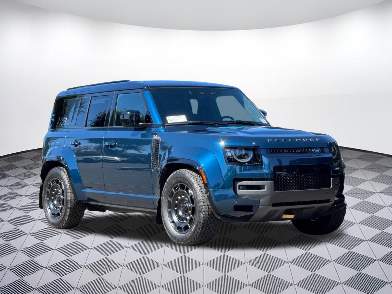 New 2026 Land Rover Defender 110 OCTA AWD/4WD image 7