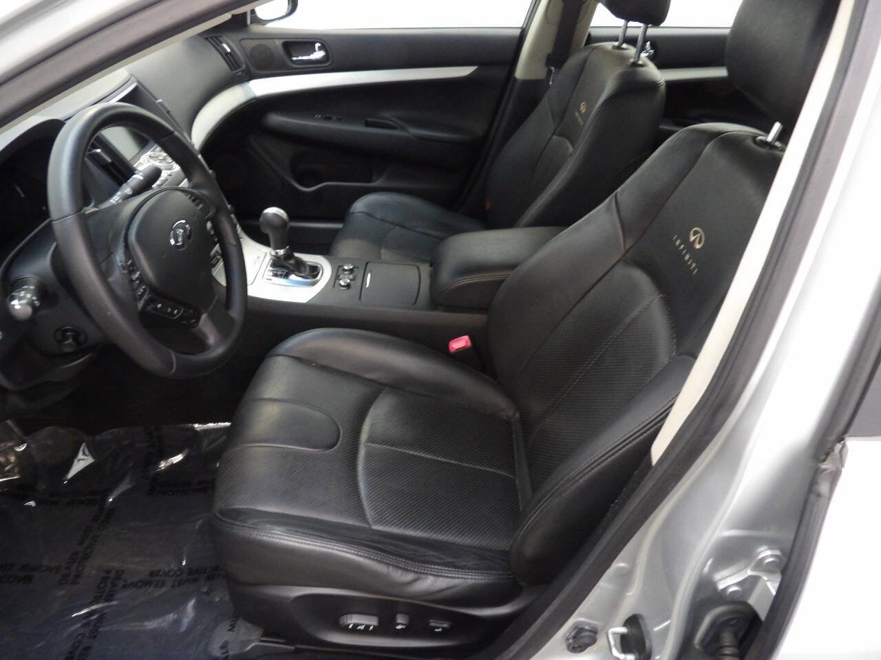 Used 2009 INFINITI G37 x Sedan w/ Premium Pkg image 8