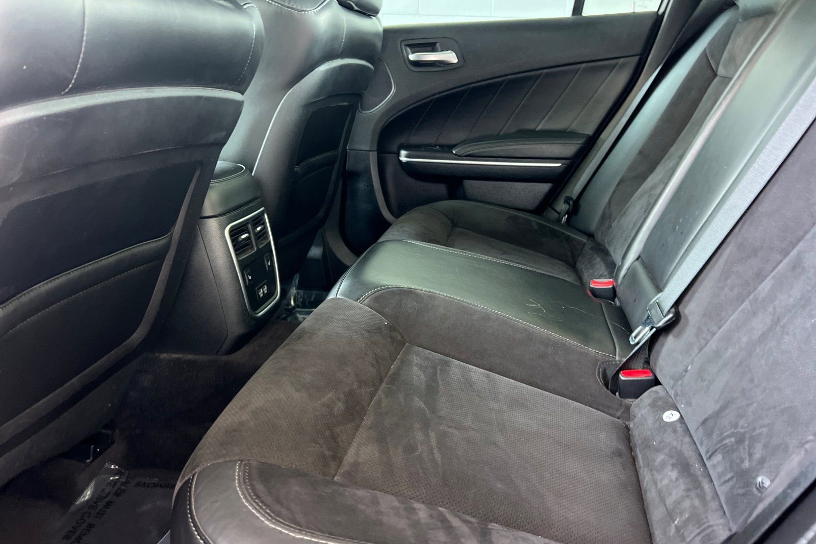 Used 2018 Dodge Charger R/T Scat Pack w/ Dynamics Package RWD image 11