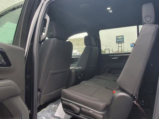 New 2026 Chevrolet Suburban LS image 24