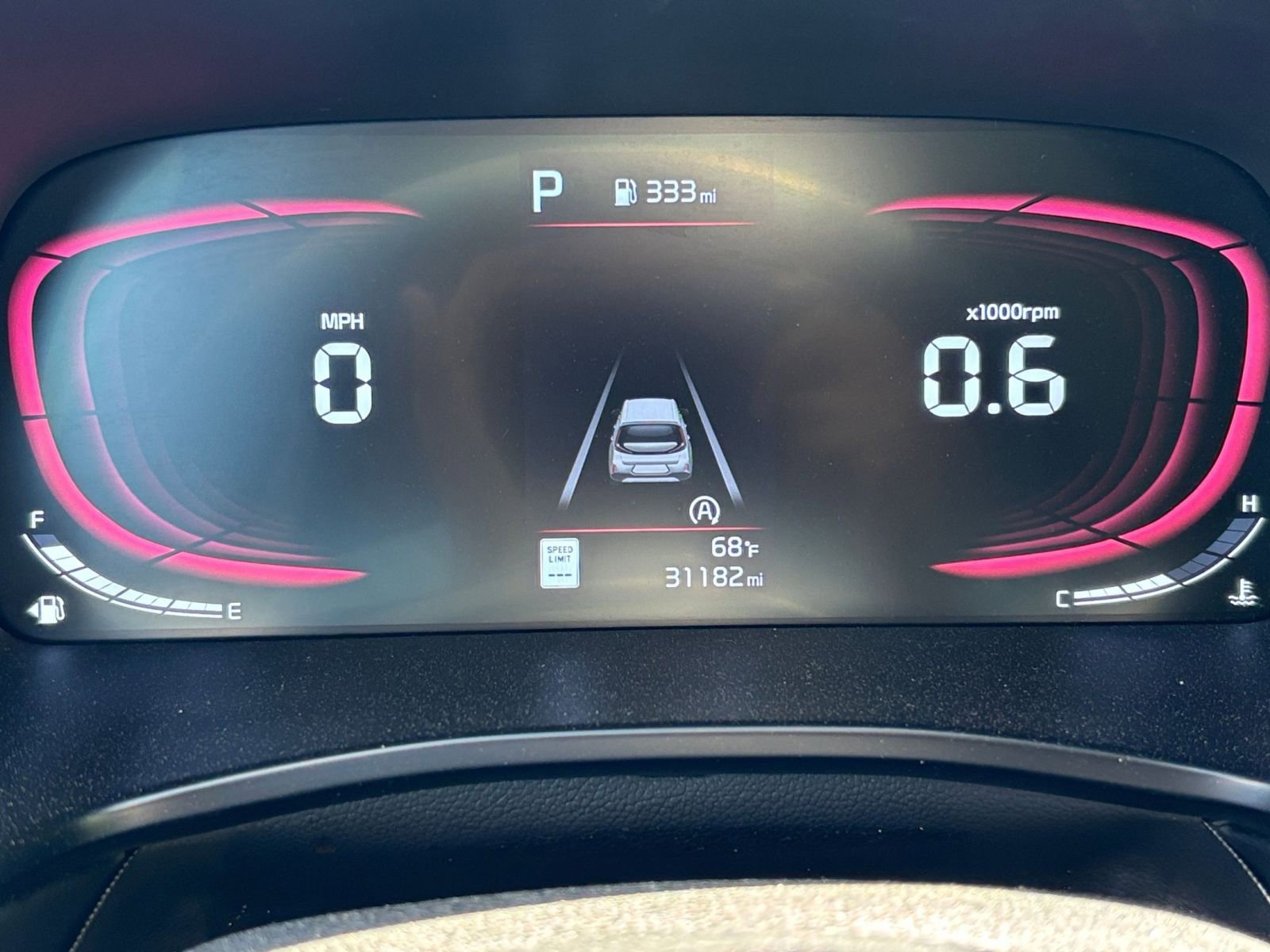 Used 2025 Kia Soul LX w/ LX Technology Package FWD image 38