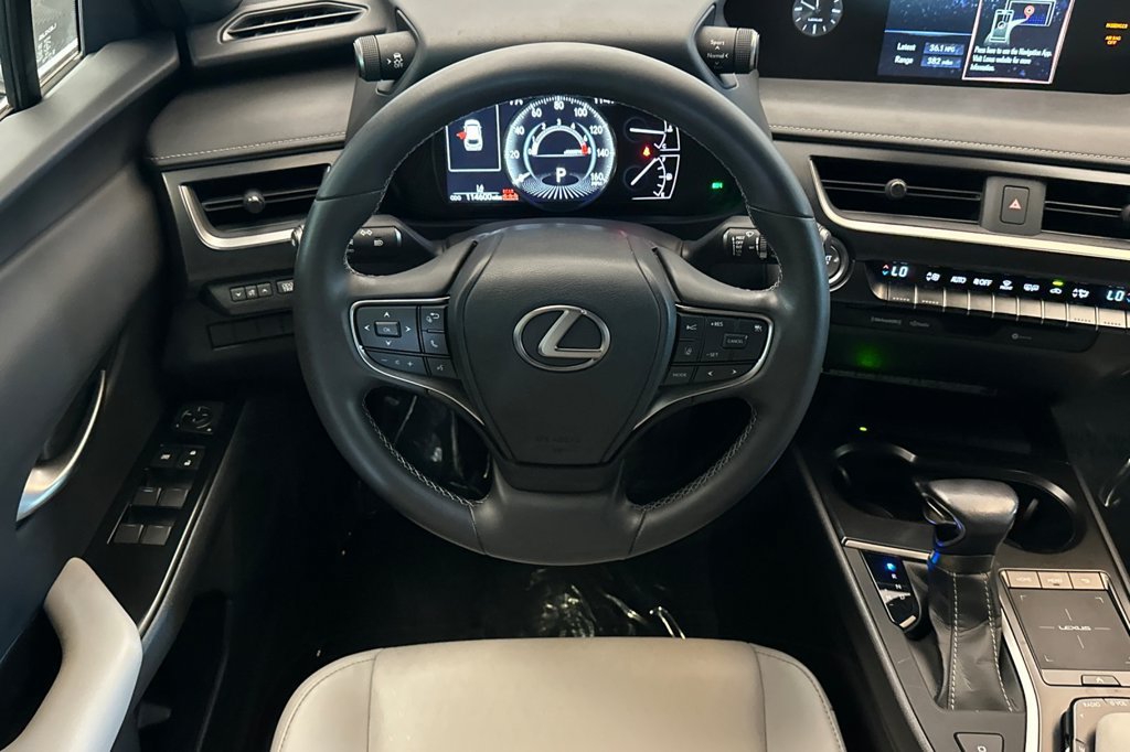 Used 2022 Lexus UX 200 FWD image 14