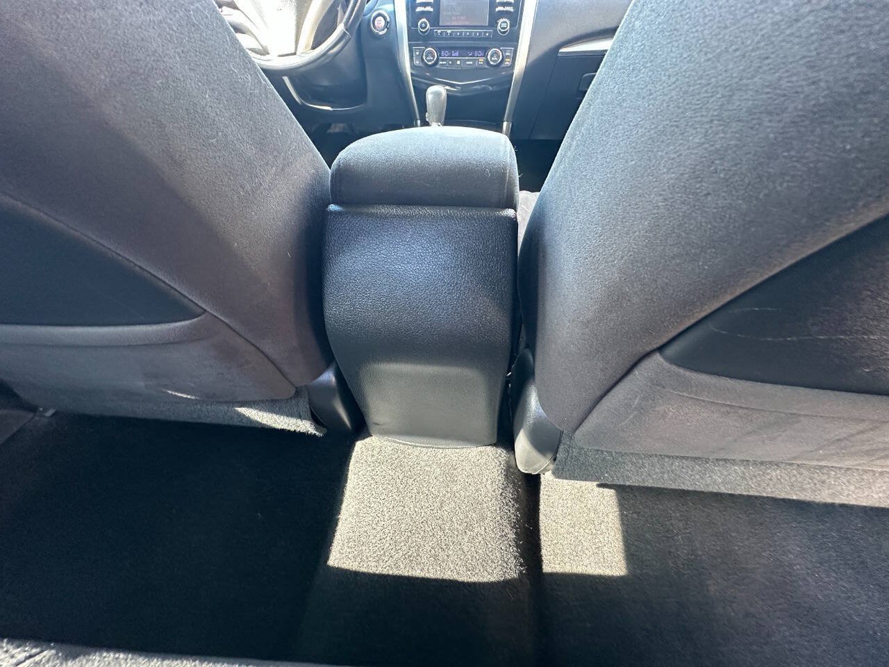 Used 2014 Nissan Altima 2.5 SV FWD image 24