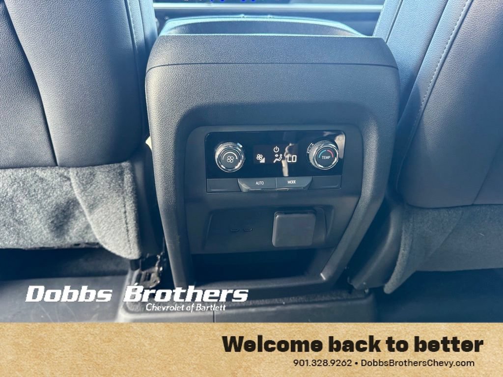 Used 2026 Chevrolet Traverse LT w/ Driver Confidence Package AWD/4WD image 35