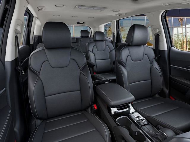 New 2025 Kia Telluride S image 17