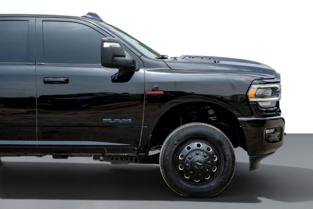 Used 2023 RAM 3500 Laramie w/ Night Edition AWD/4WD image 7