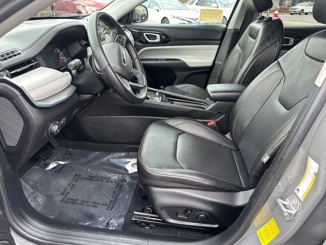 Used 2022 Jeep Compass Limited image 29