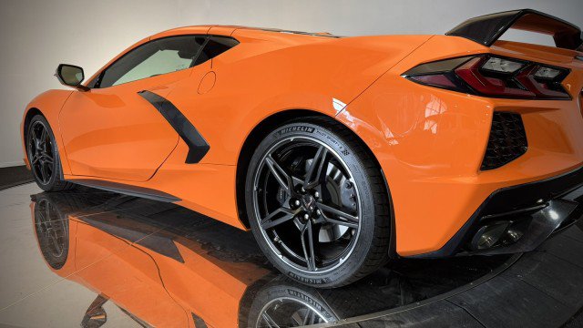 Used 2024 Chevrolet Corvette Stingray Premium Cpe w/ Z51 Performance Package RWD image 23